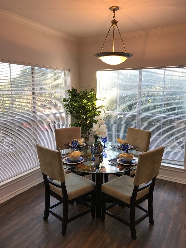 Gallery Photo 17